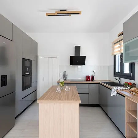 Veta With Private Swimming Pool Villa