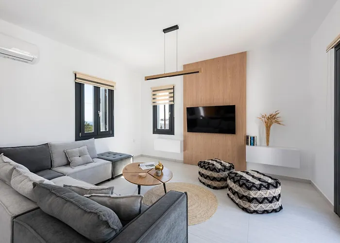 Veta With Private Swimming Pool 빌라