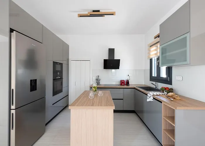 Veta With Private Swimming Pool 빌라