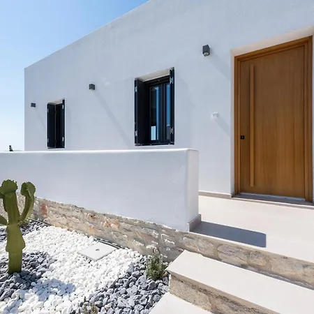 Veta With Private Swimming Pool Angairia