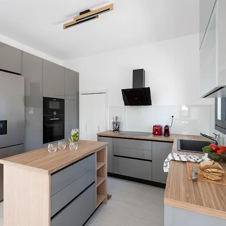 Veta With Private Swimming Pool * Angairia