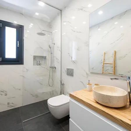 Veta With Private Swimming Pool *