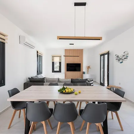 Villa Veta With Private Swimming Pool Angairia