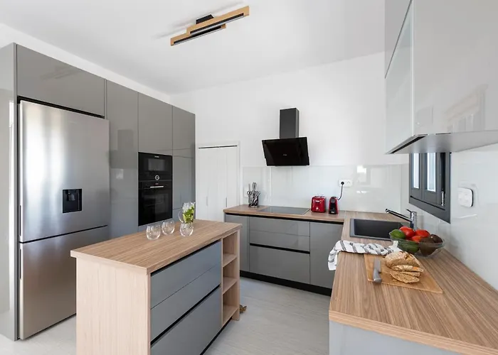 Veta With Private Swimming Pool * Angairia